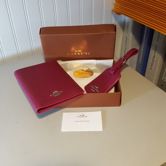 coach passport holder and luggage tag